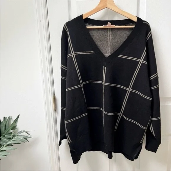 Prologue Window Pane V-neck Sweater - Picture 1 of 6